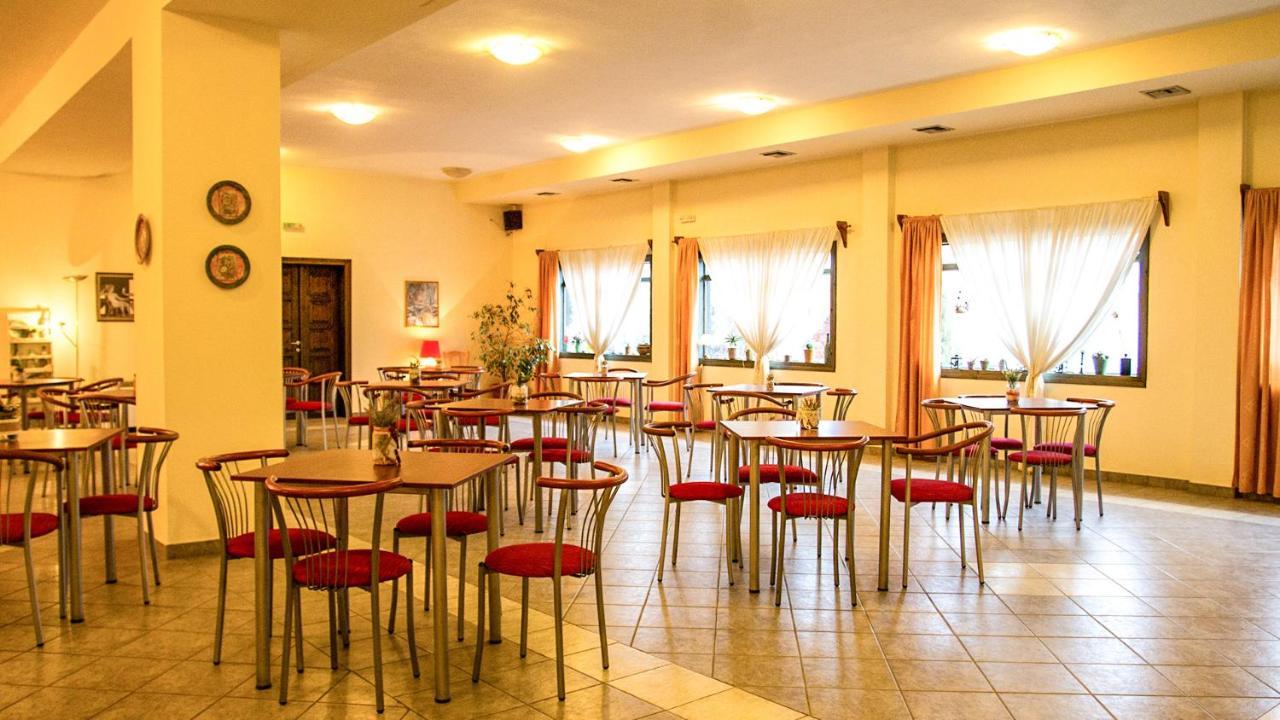 Hotel Alos Almiros  Bagian luar foto