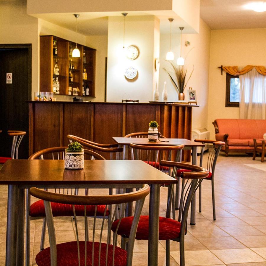 Hotel Alos Almiros  Bagian luar foto
