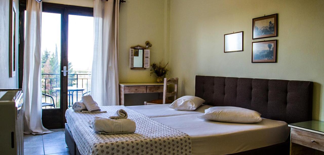 Hotel Alos Almiros  Bagian luar foto